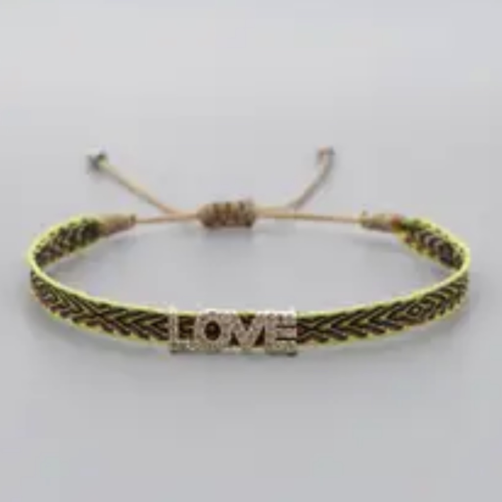 Chic Love Bracelet With Gold And Brown Details